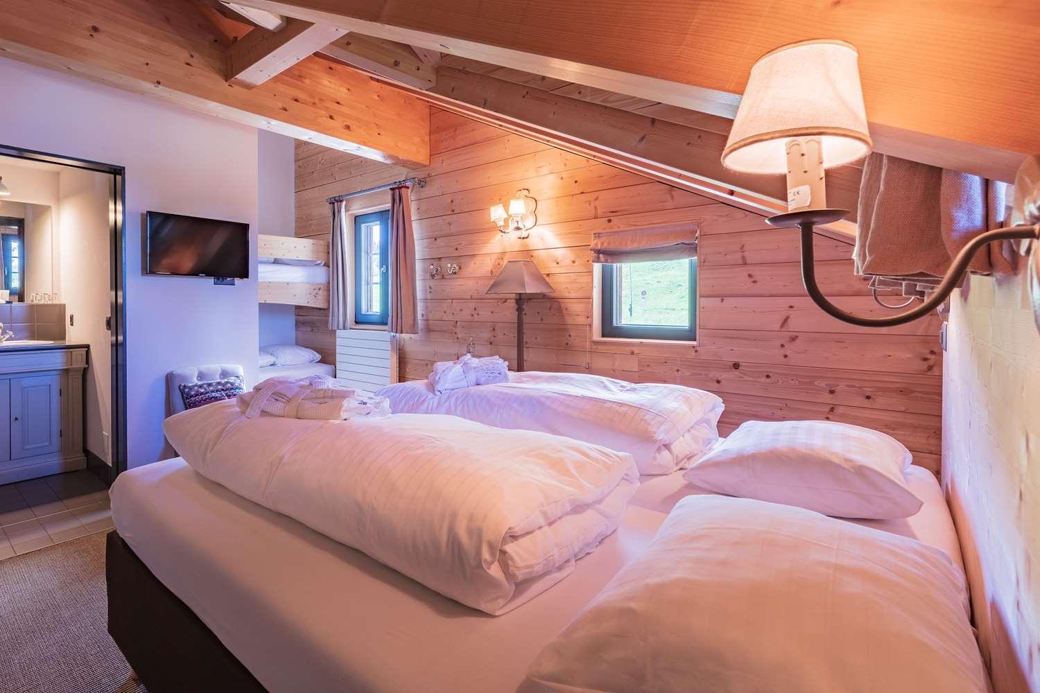 Rinderberg Swiss Alpine Lodge Zweisimmen Exterior photo
