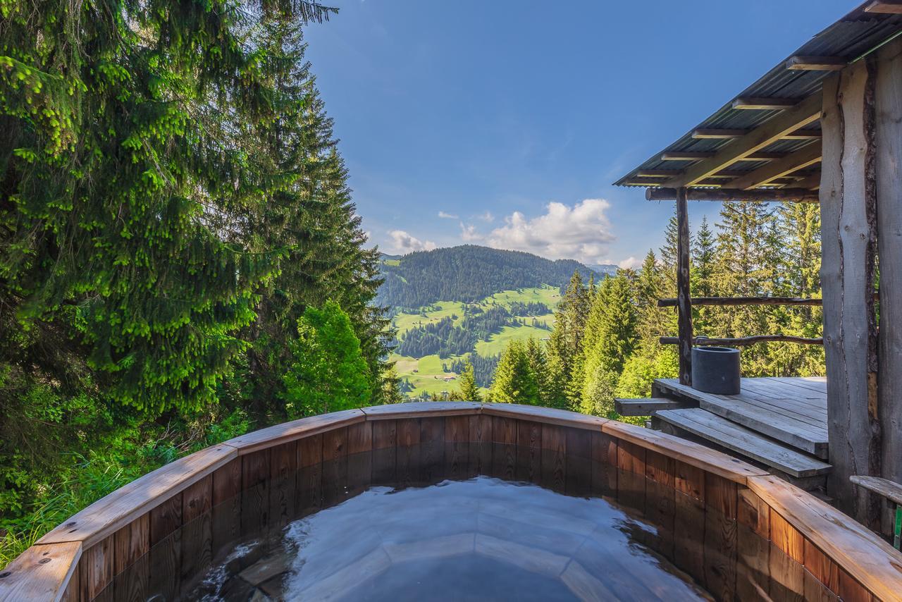 Rinderberg Swiss Alpine Lodge Zweisimmen Exterior photo
